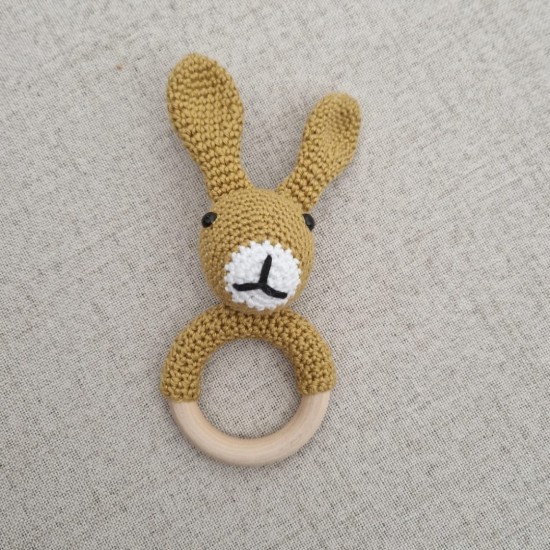 Gehaakte rammelaar | Konijn | Okergeel